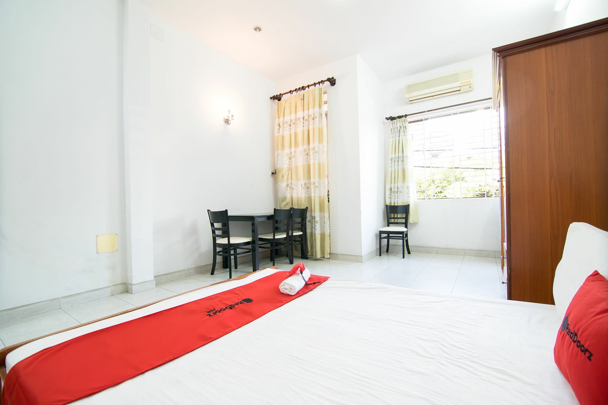 Reddoorz Near Pico Plaza Cong Hoa Hotell Ho Chi Minh-staden Exteriör bild