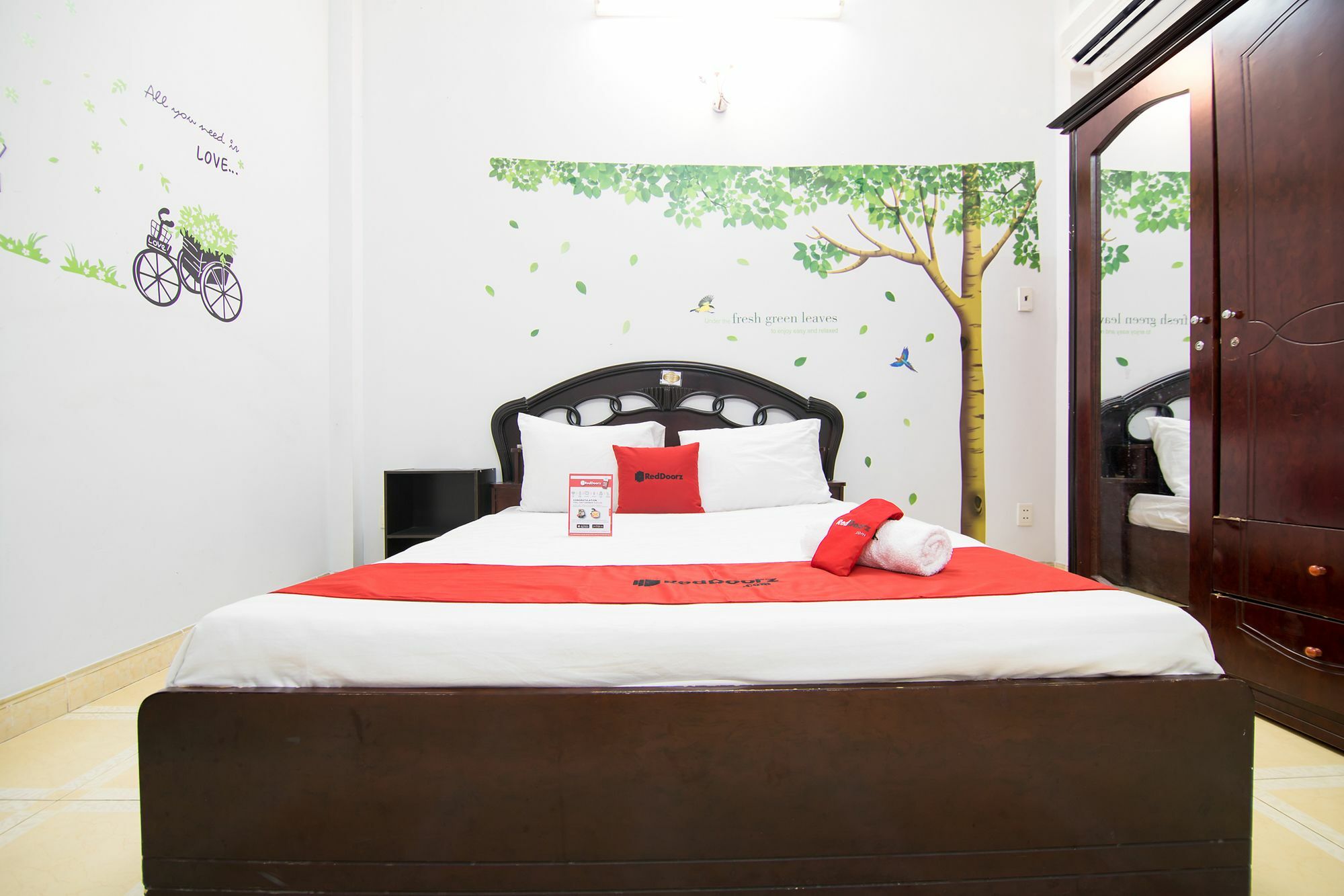 Reddoorz Near Pico Plaza Cong Hoa Hotell Ho Chi Minh-staden Exteriör bild